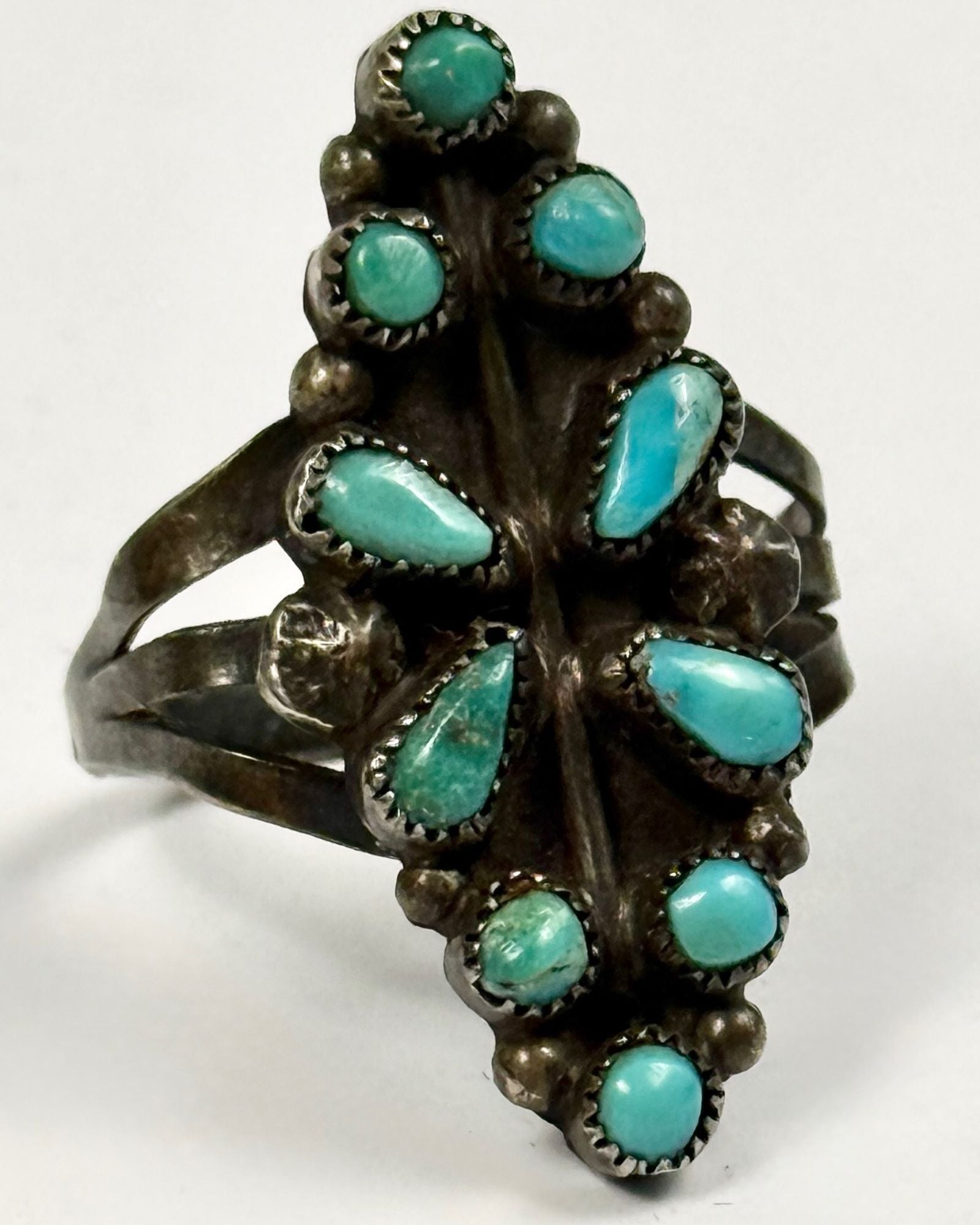 Zuni Needlepoint Ring