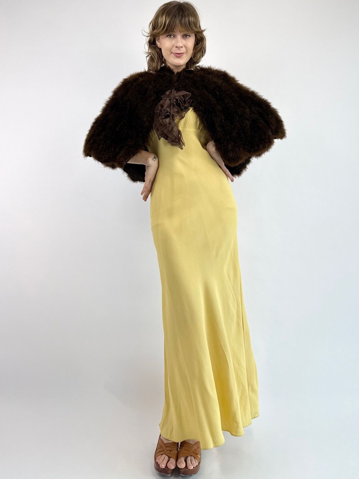 1940s Frosted Feathers Marabou Capelet