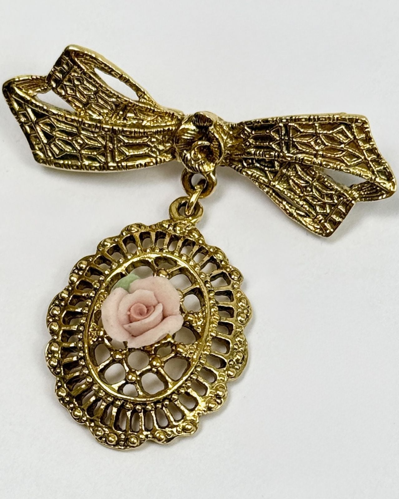 Bow and Flower Lace Brooch
