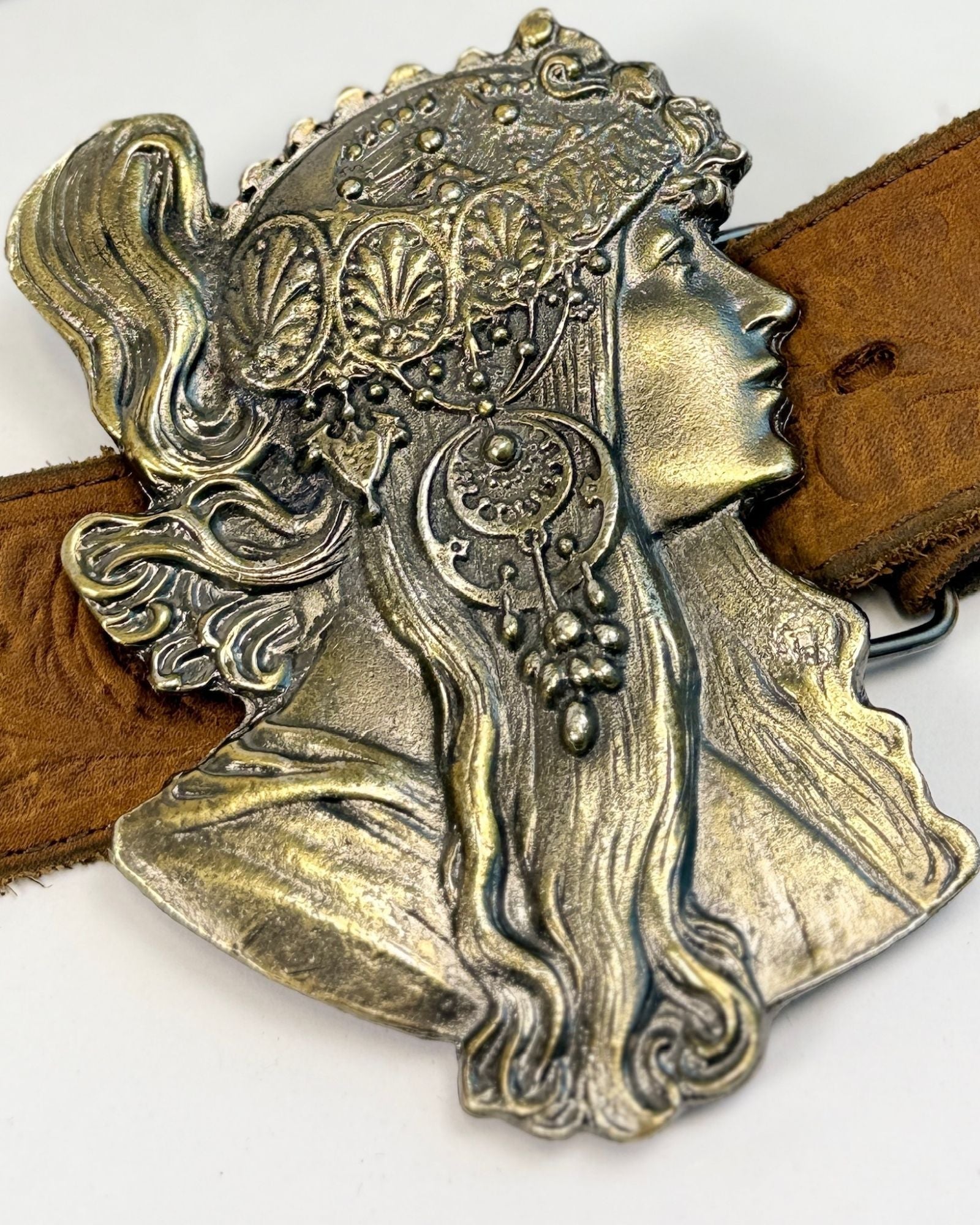 Mucha Lady Buckle/ Belt