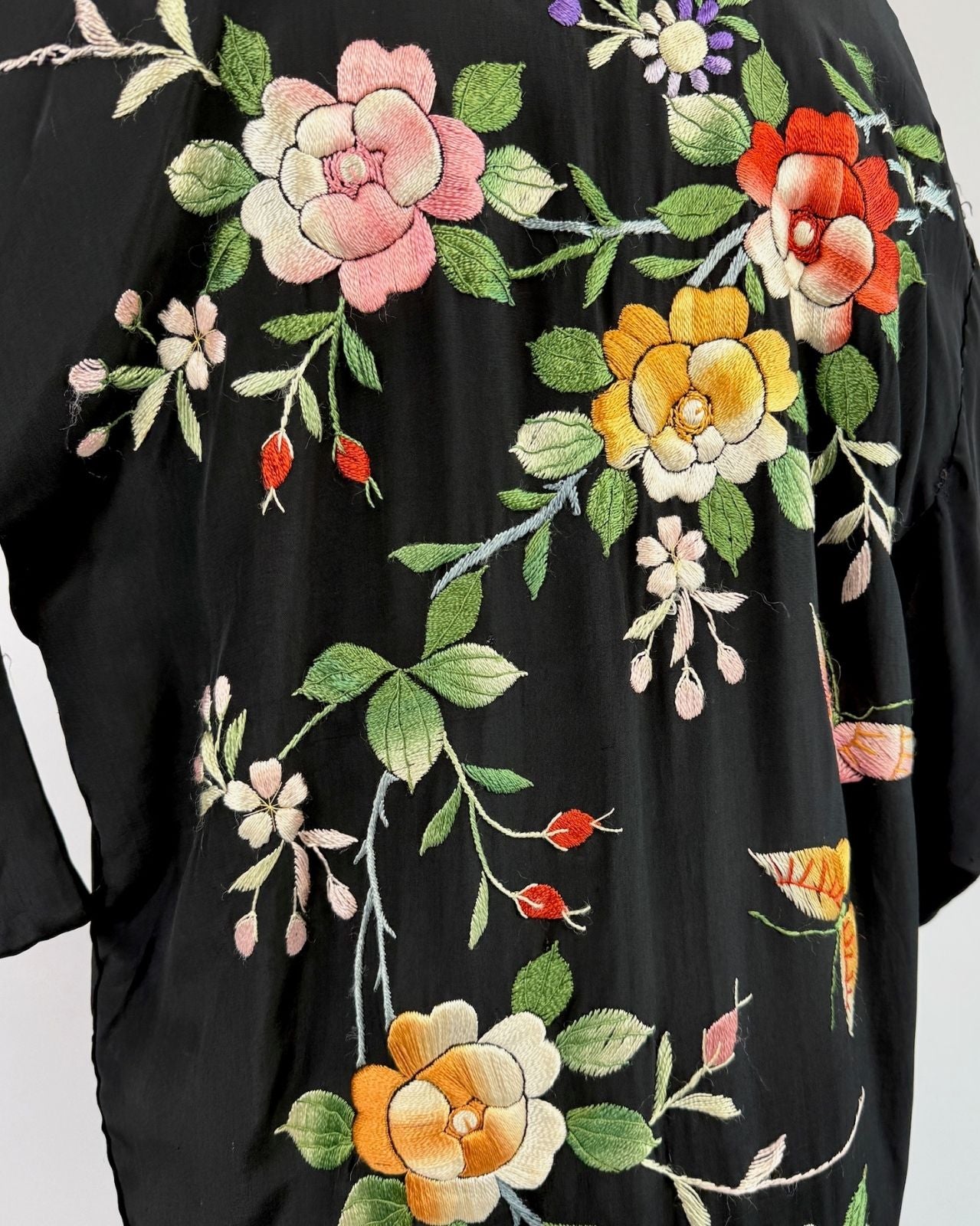 Through The Vines Black Embroidered Robe