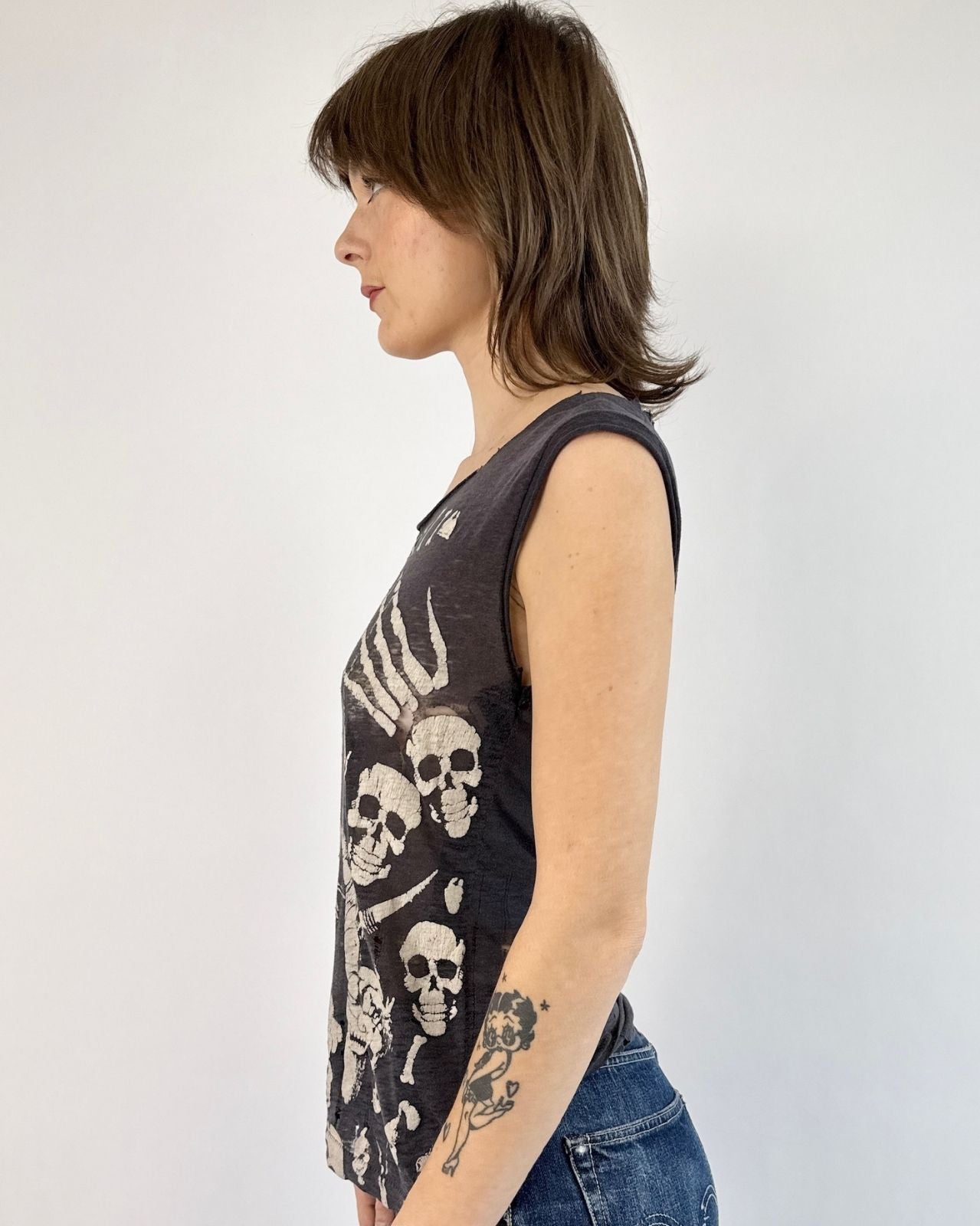 Skull and Cross Bones Tee