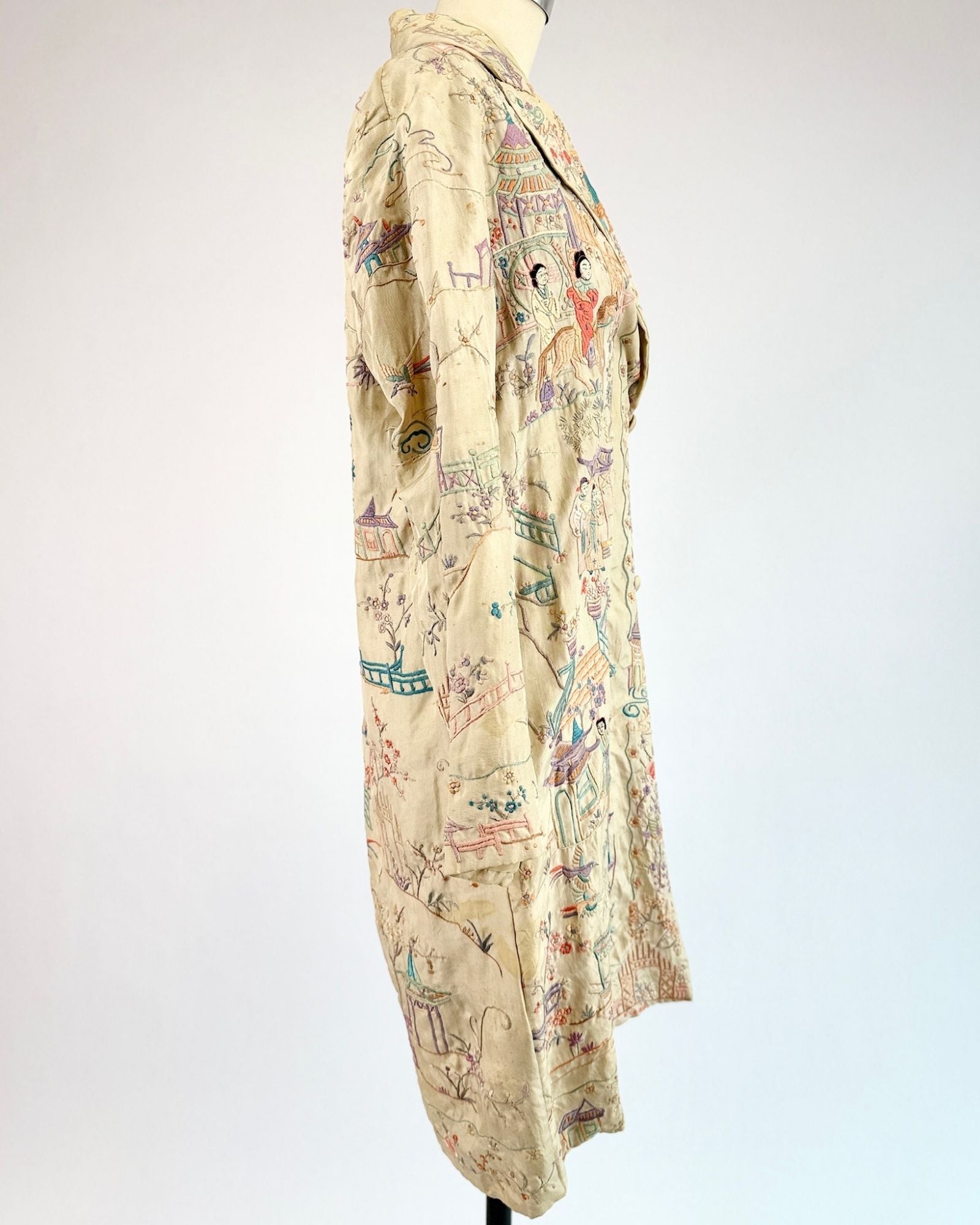 1920's Embroidered Chinese Robe