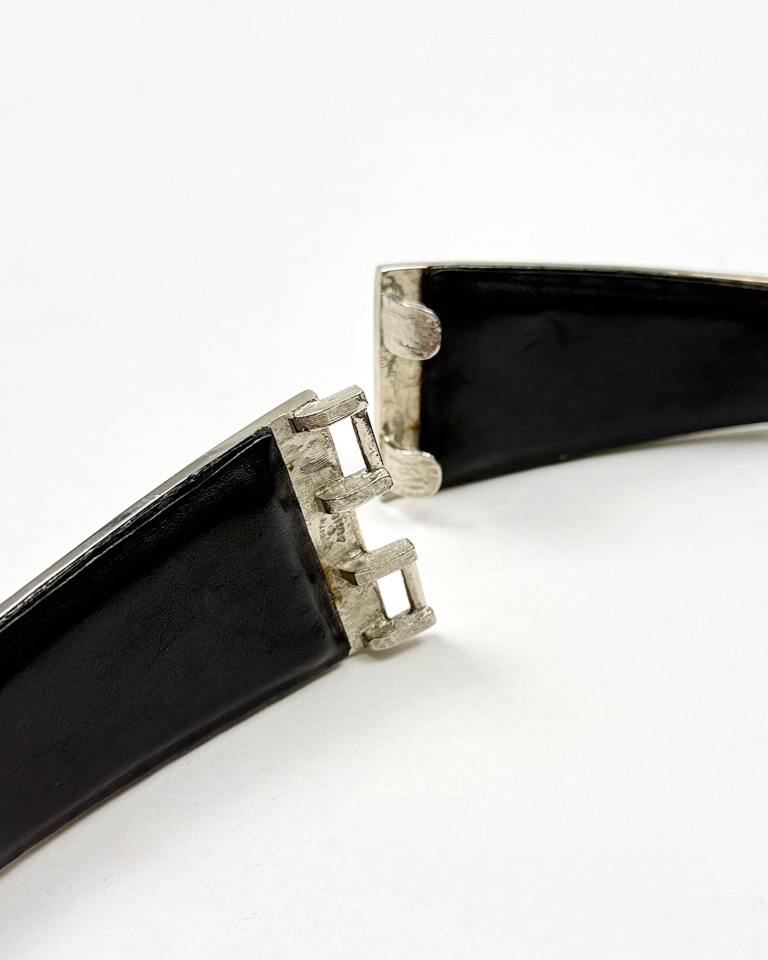 Judith Leiber Black and Red Belt