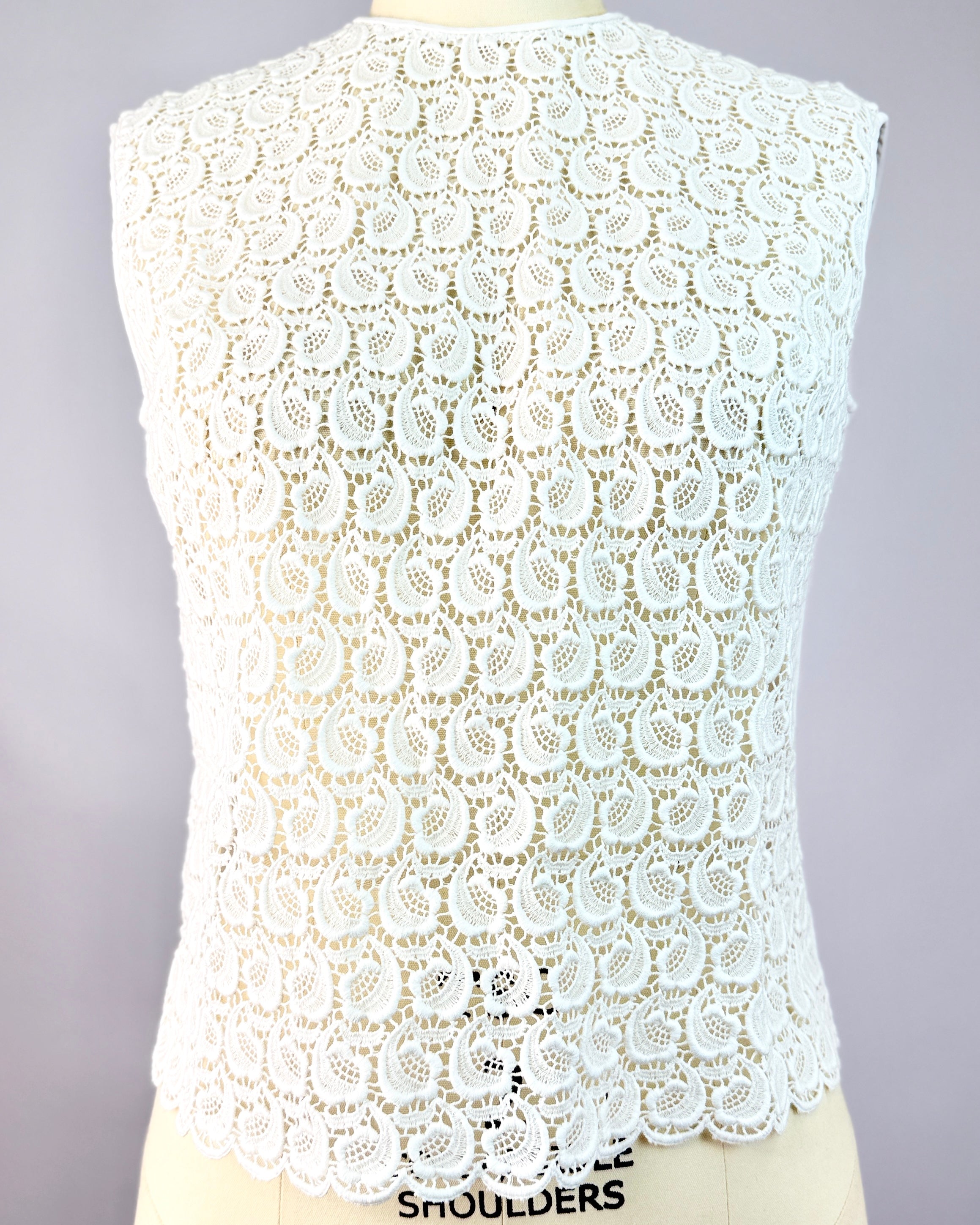 Super Sweet Eyelet Top
