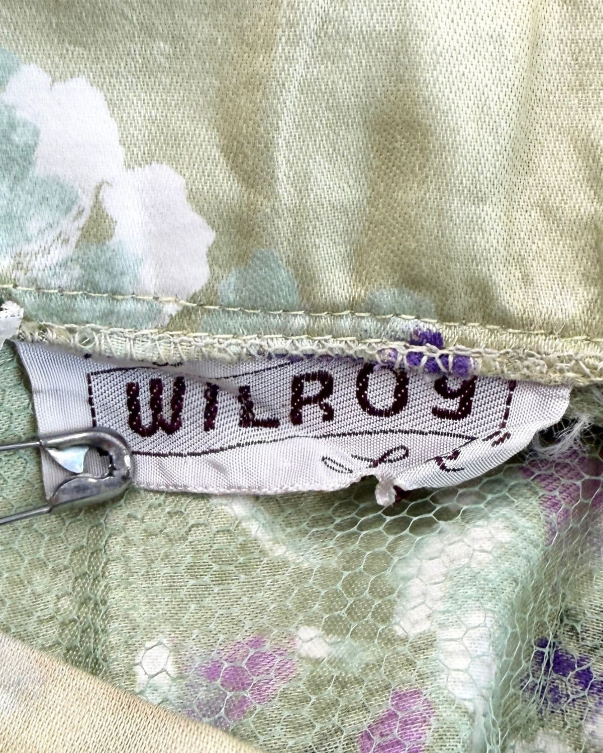 1950s Gliding Vines Floral Skirt