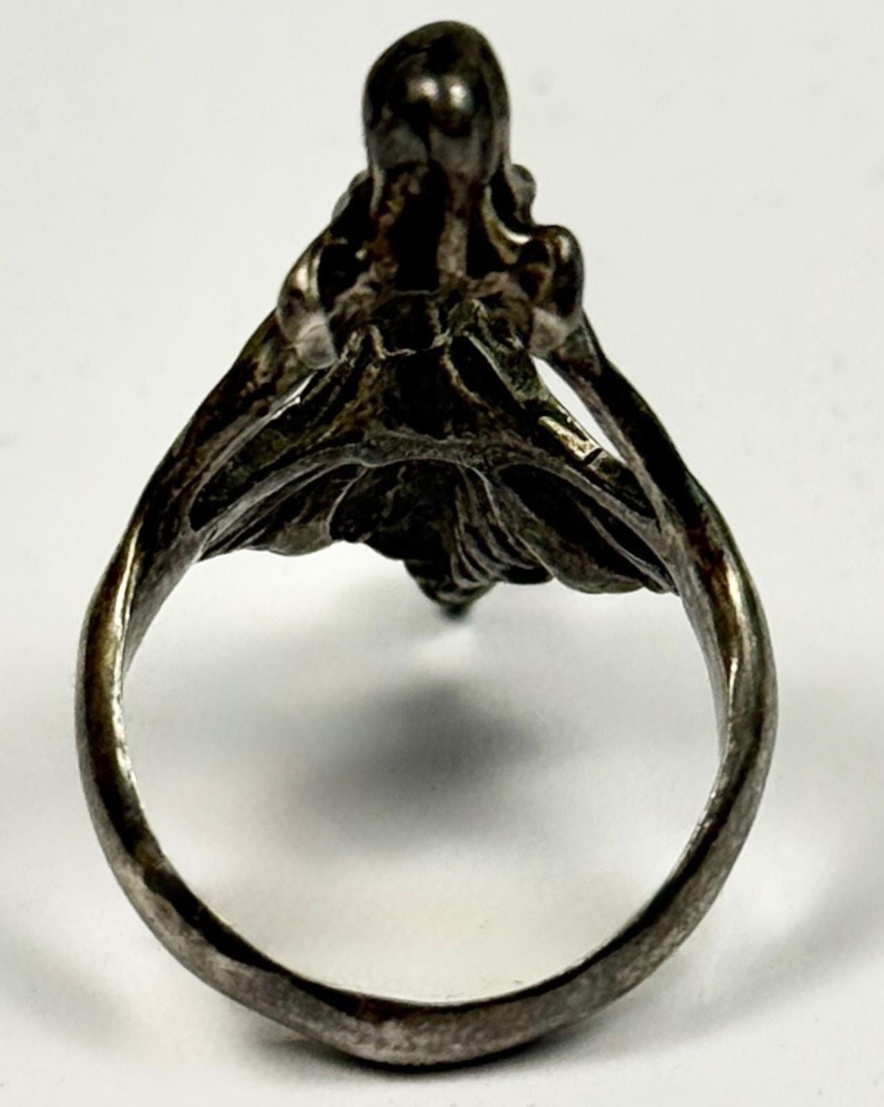 Art Nouveau Lady Ring