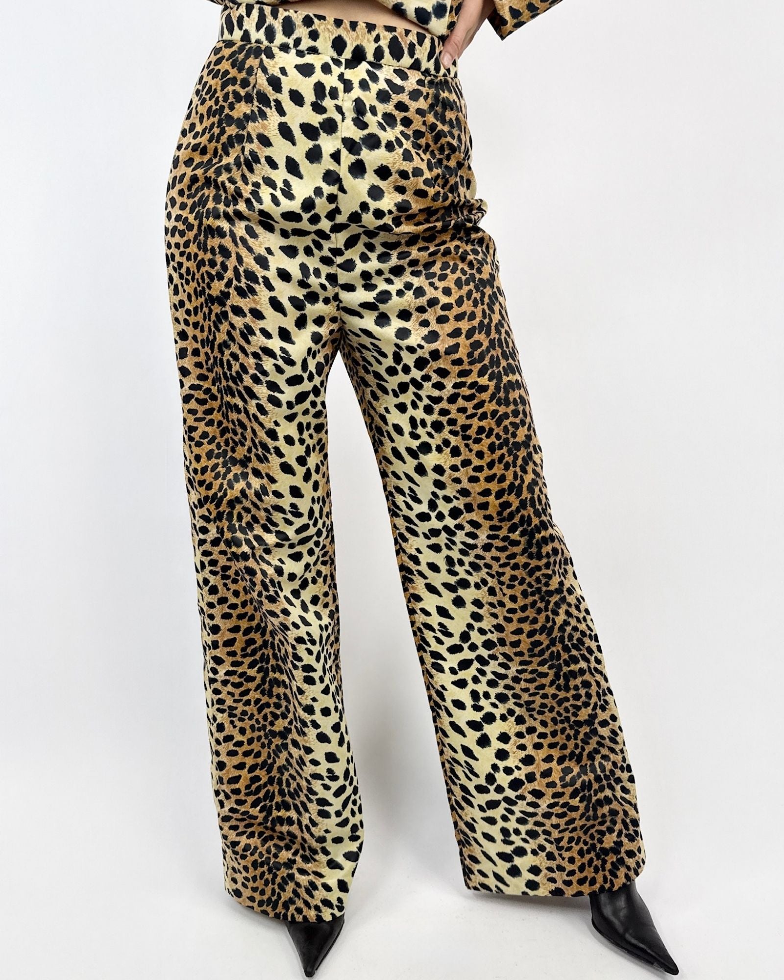Purrrfectly Poised 70s Leopard 2pc Set