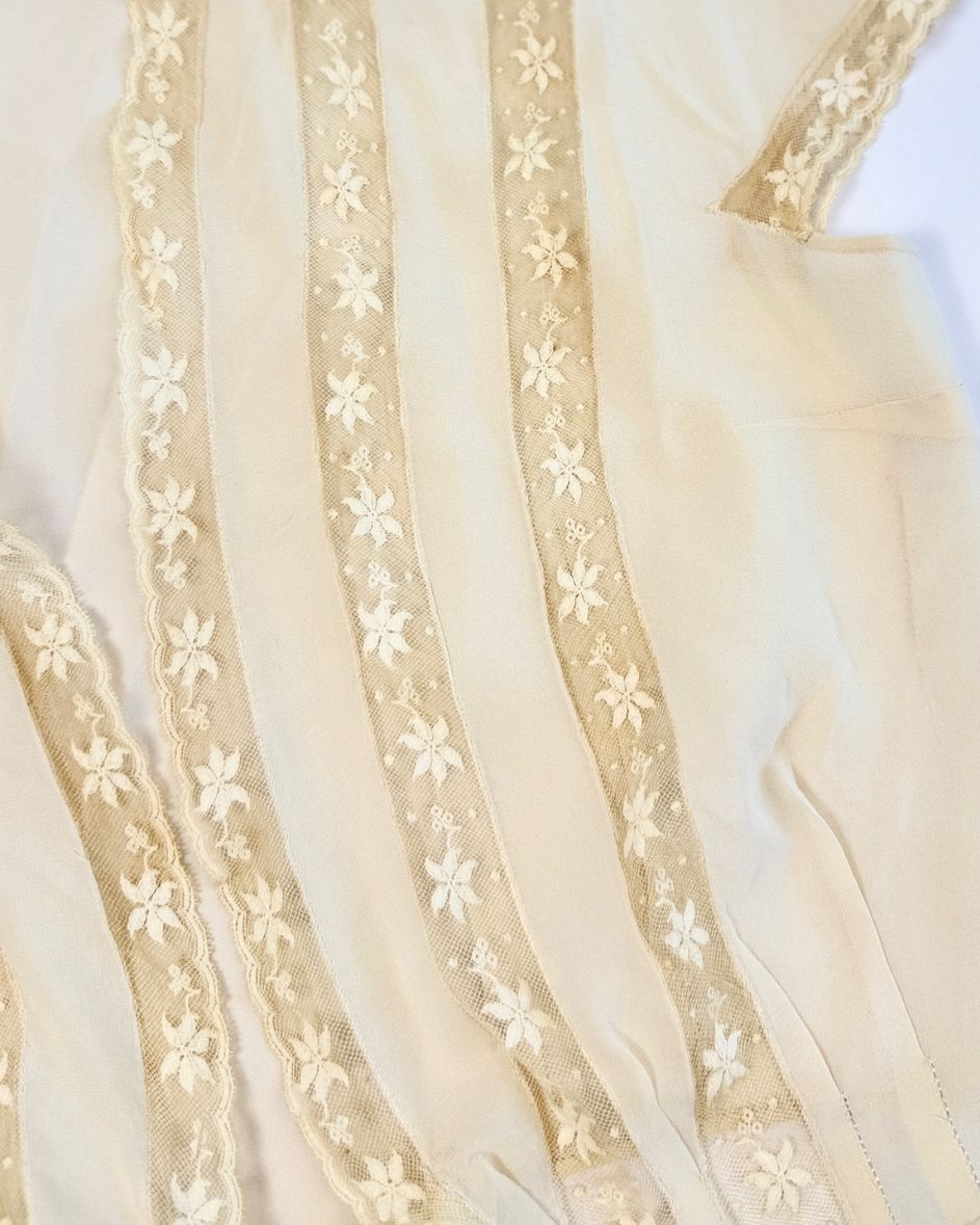 1930s Silk and Lace Tie Top