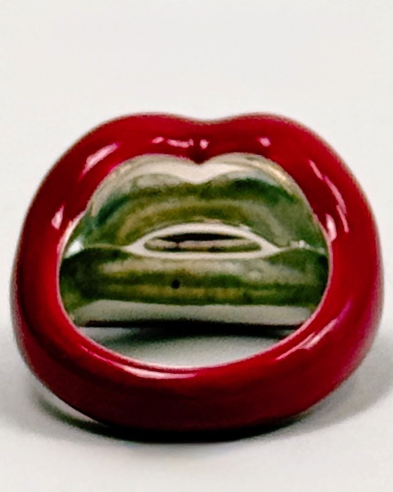 Kiss of Life Lip Ring