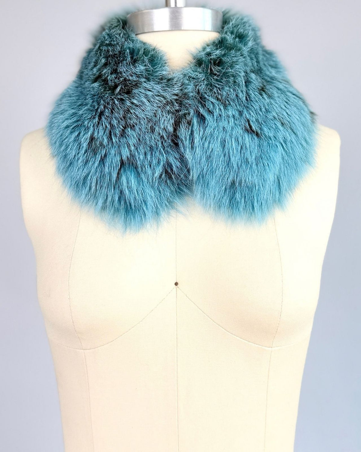 St. John Turquoise Lynx Fur Collar