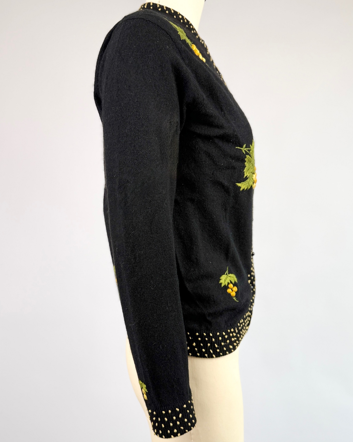 1950s Black Wool Golden Grape Embroidery Cardigan