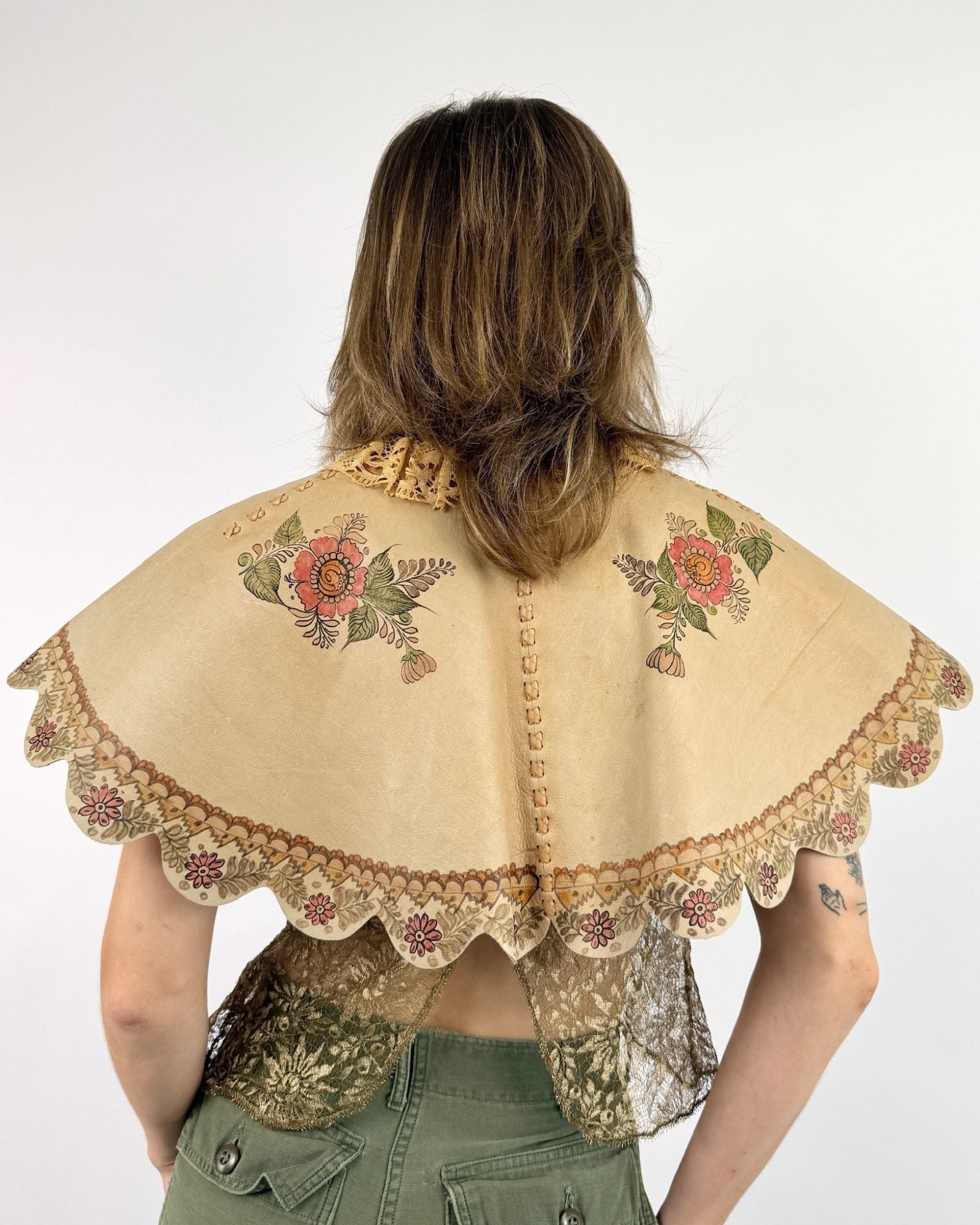 60s Char Wrapped In Petals Leather Collar
