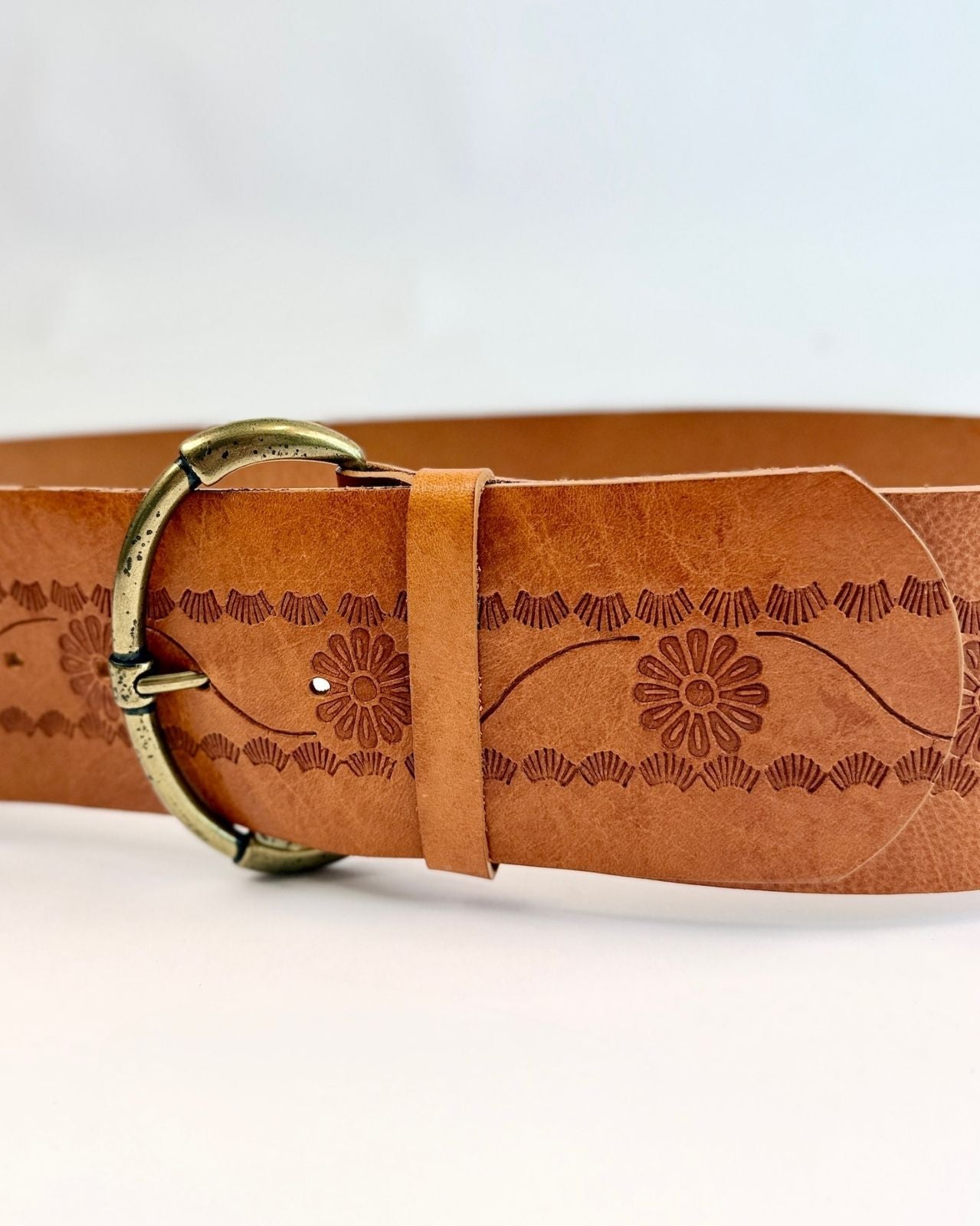 Daisy Tooled Leather Belt