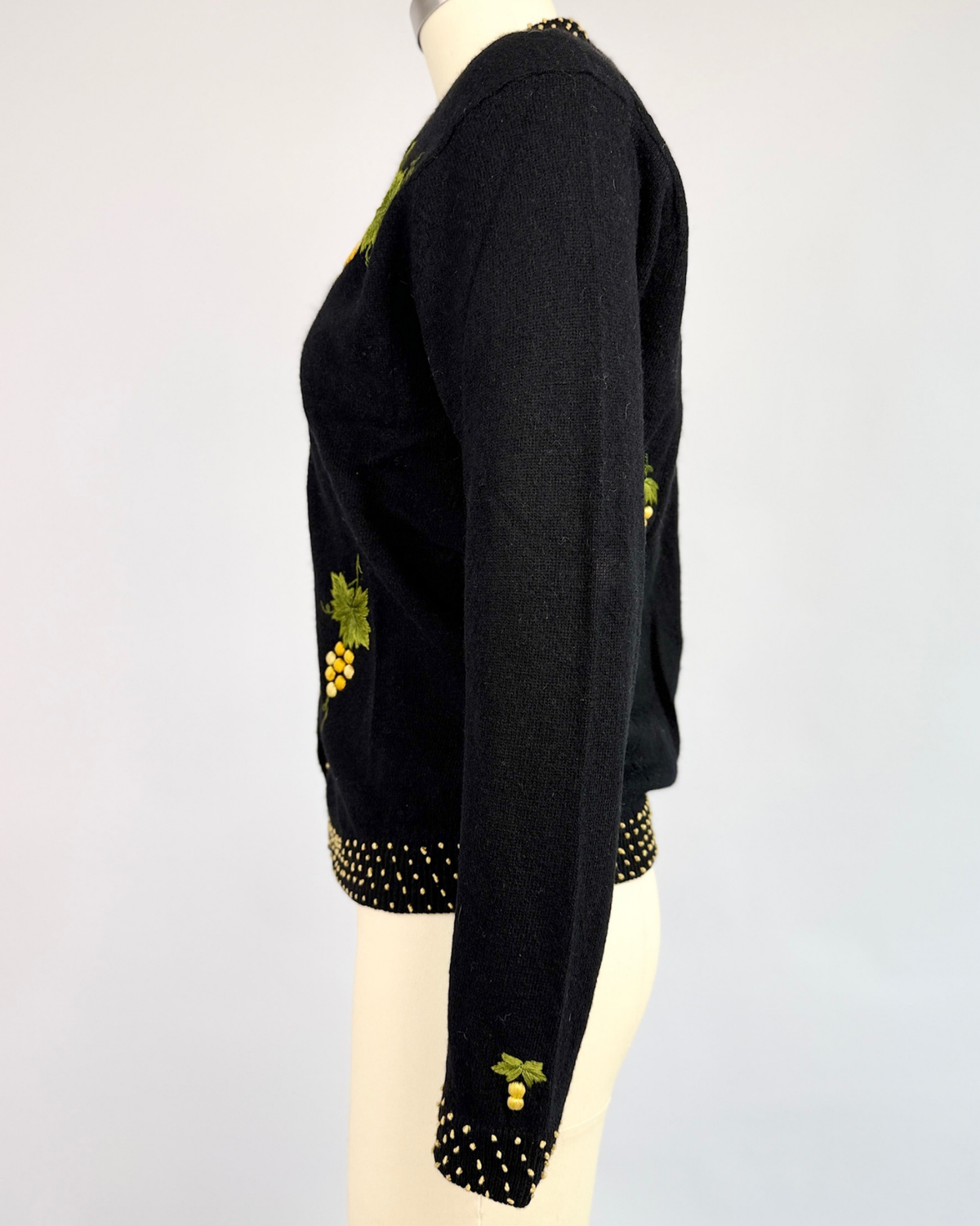 1950s Black Wool Golden Grape Embroidery Cardigan