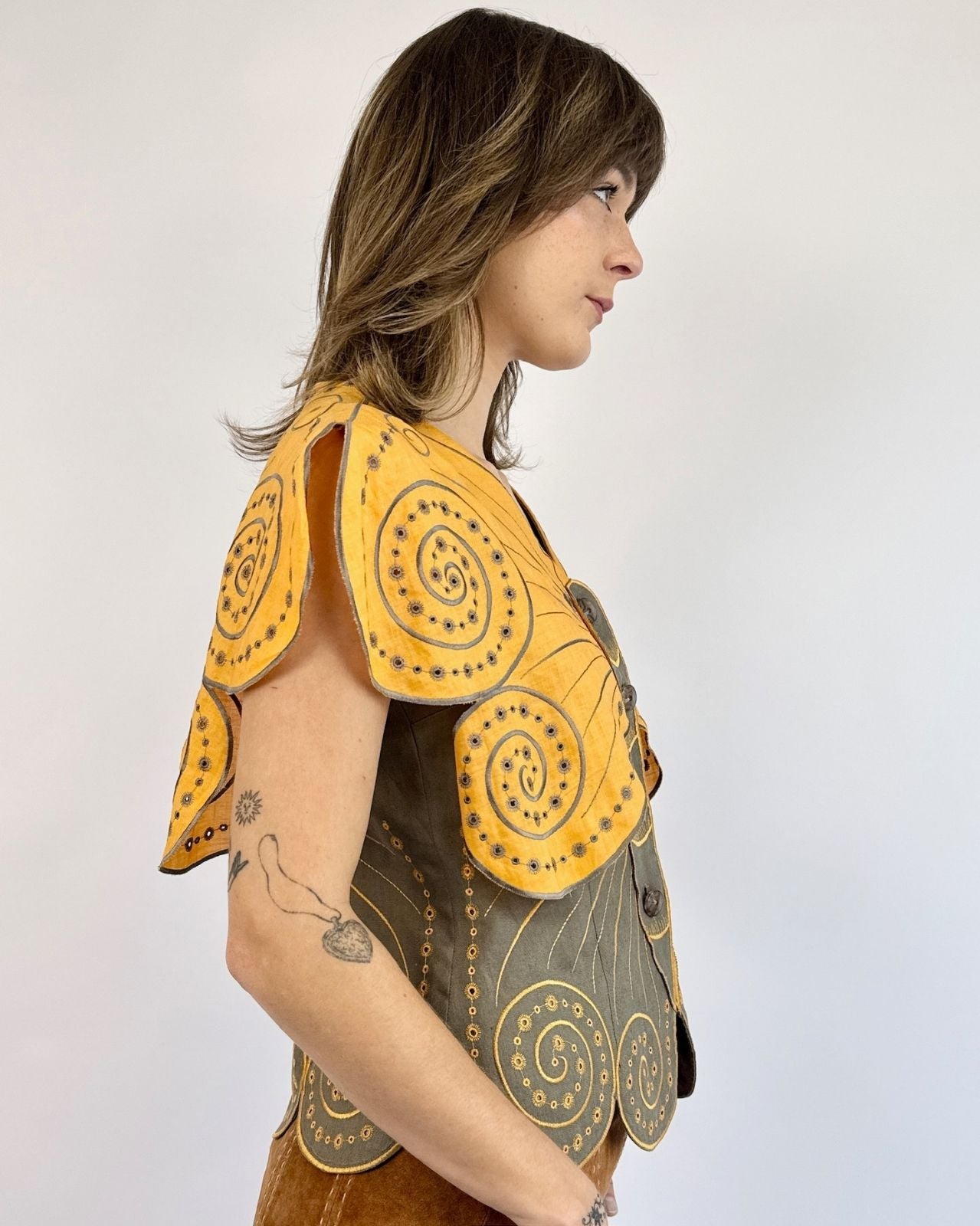 Span of Time Linen Butterfly Blouse