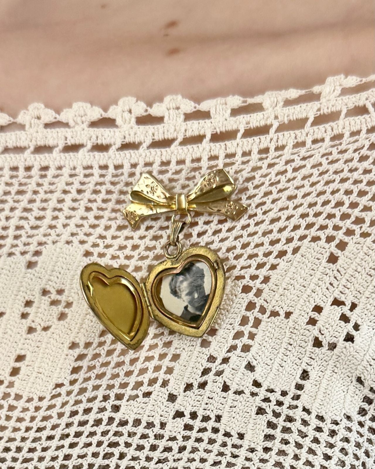 Victorian Heart Locket Brooch