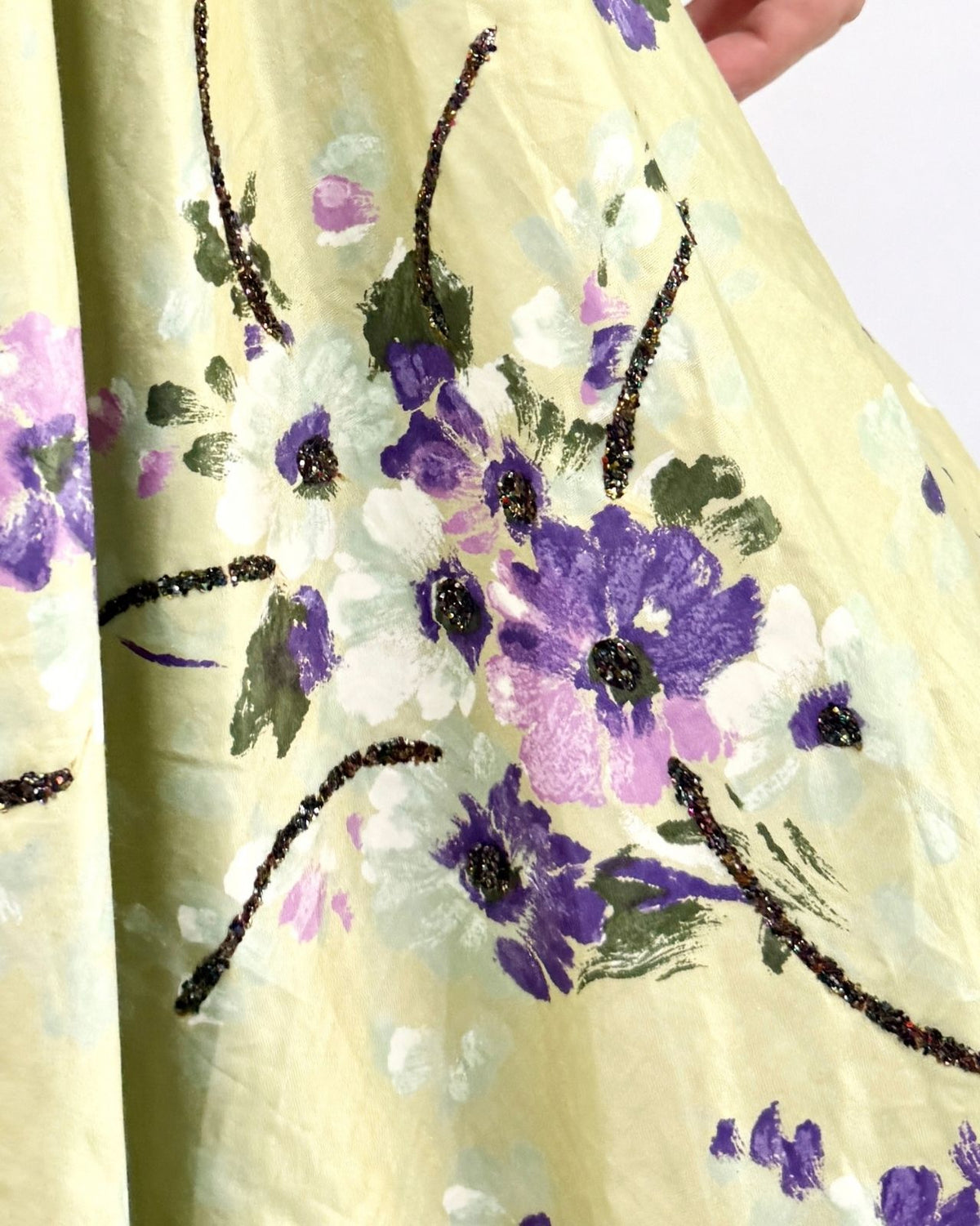 1950s Gliding Vines Floral Skirt