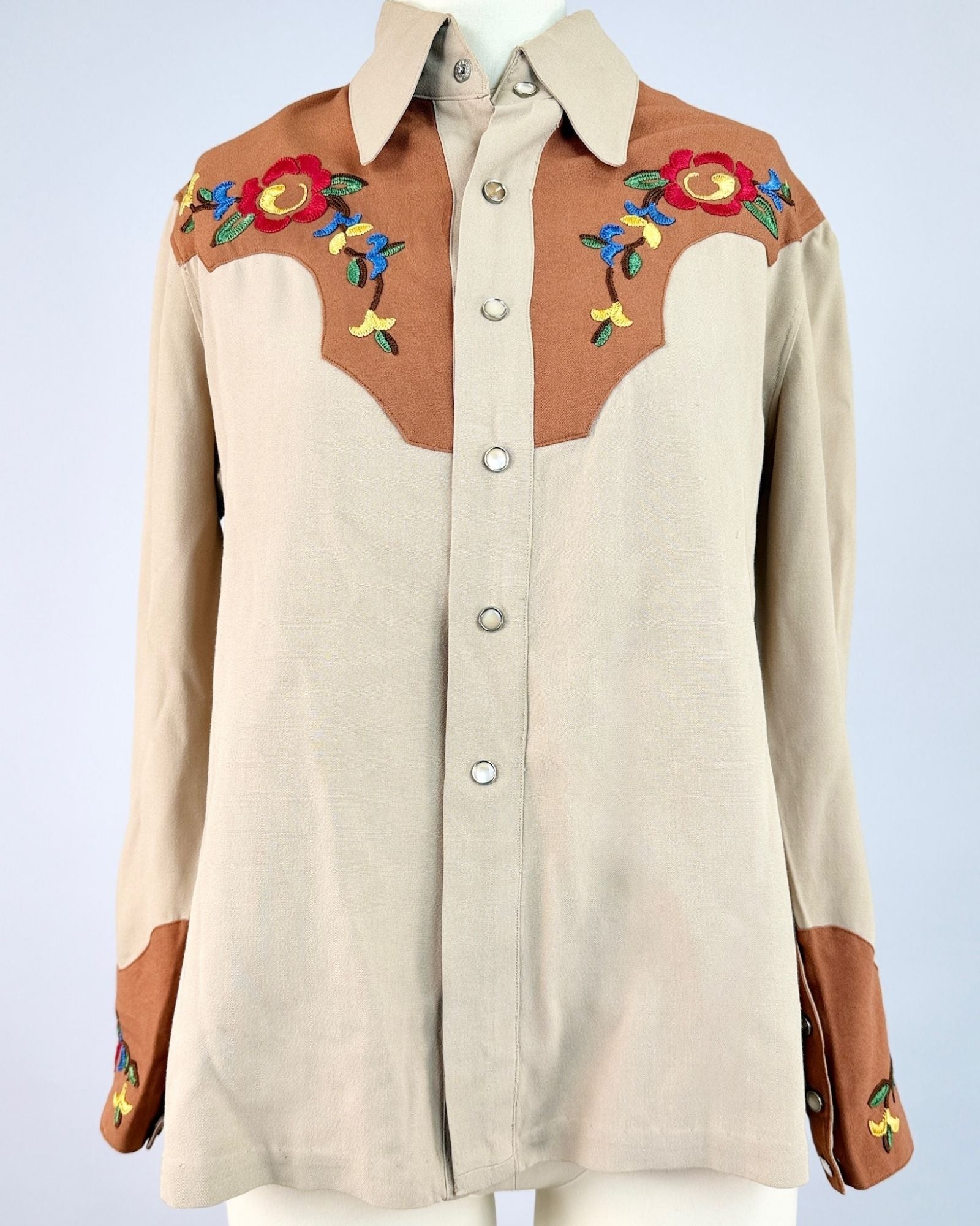 50s Tan Embroidered Pearl Snap