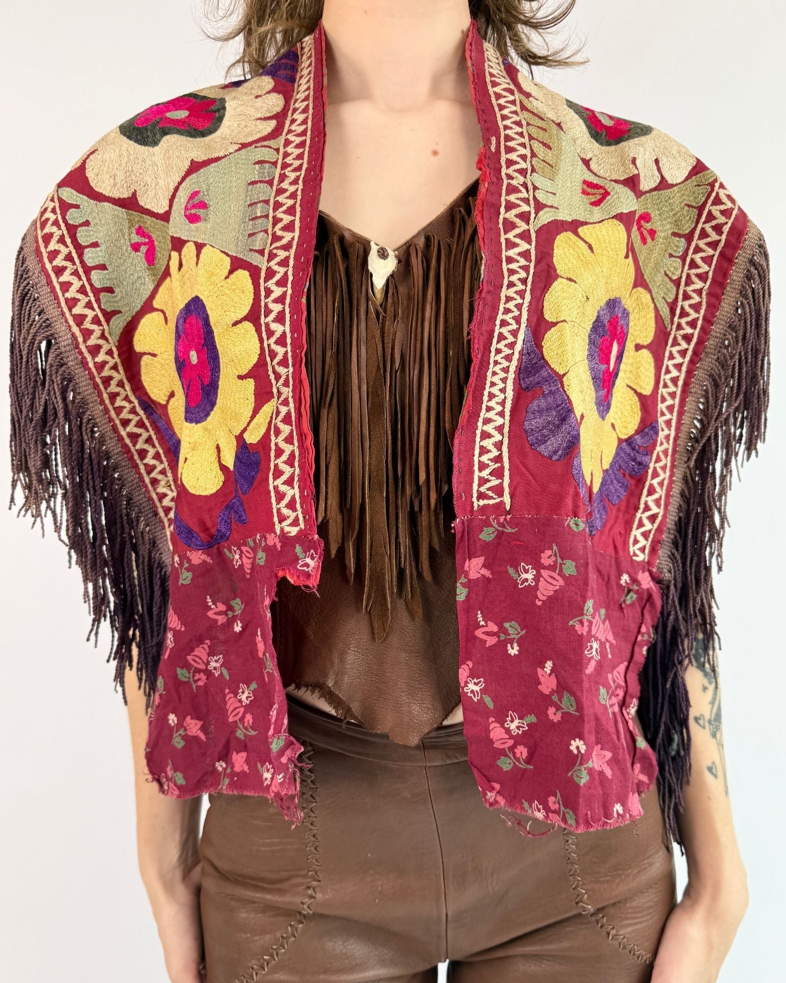 Uzbek Gullarim Embroidered Collar