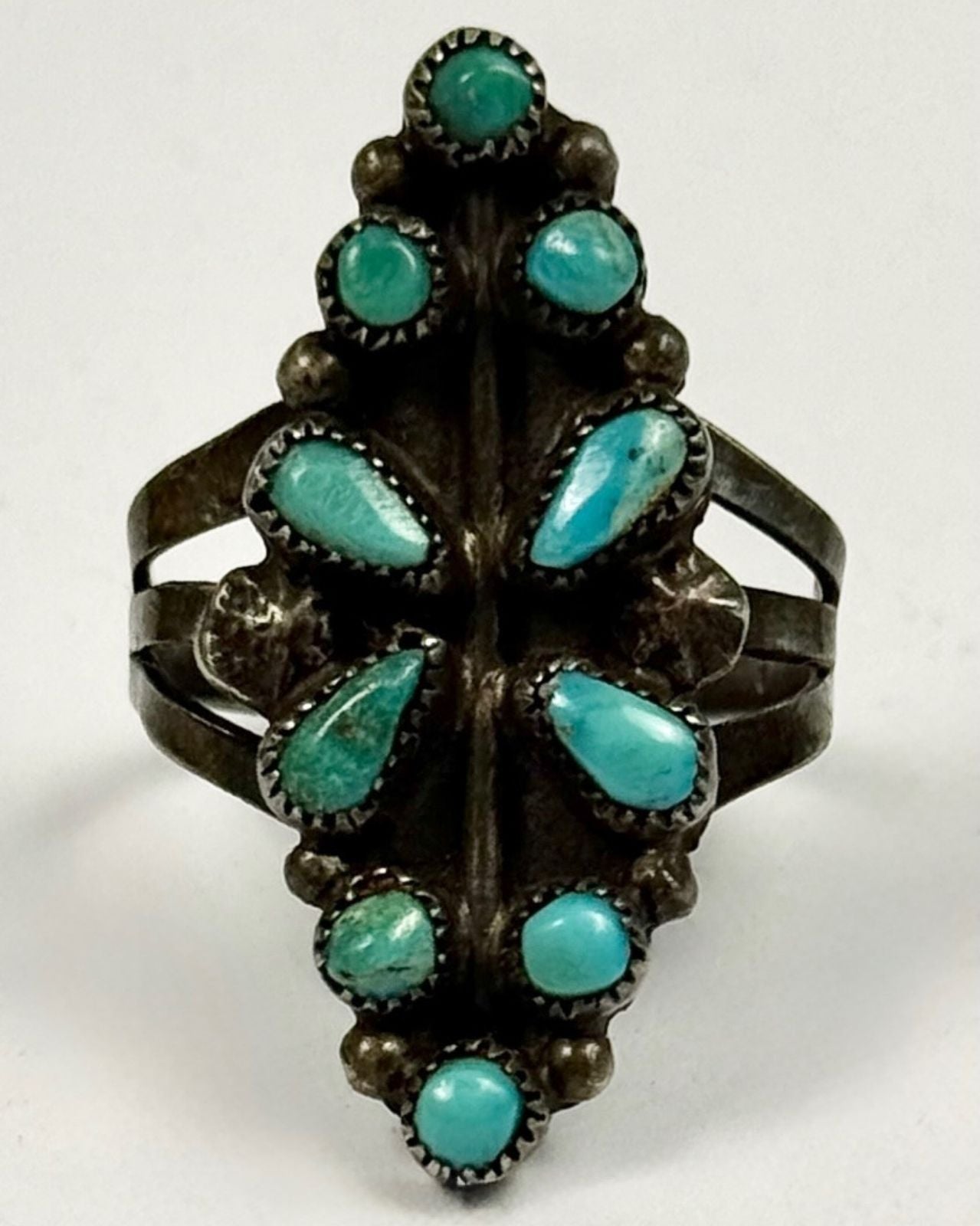 Zuni Needlepoint Ring