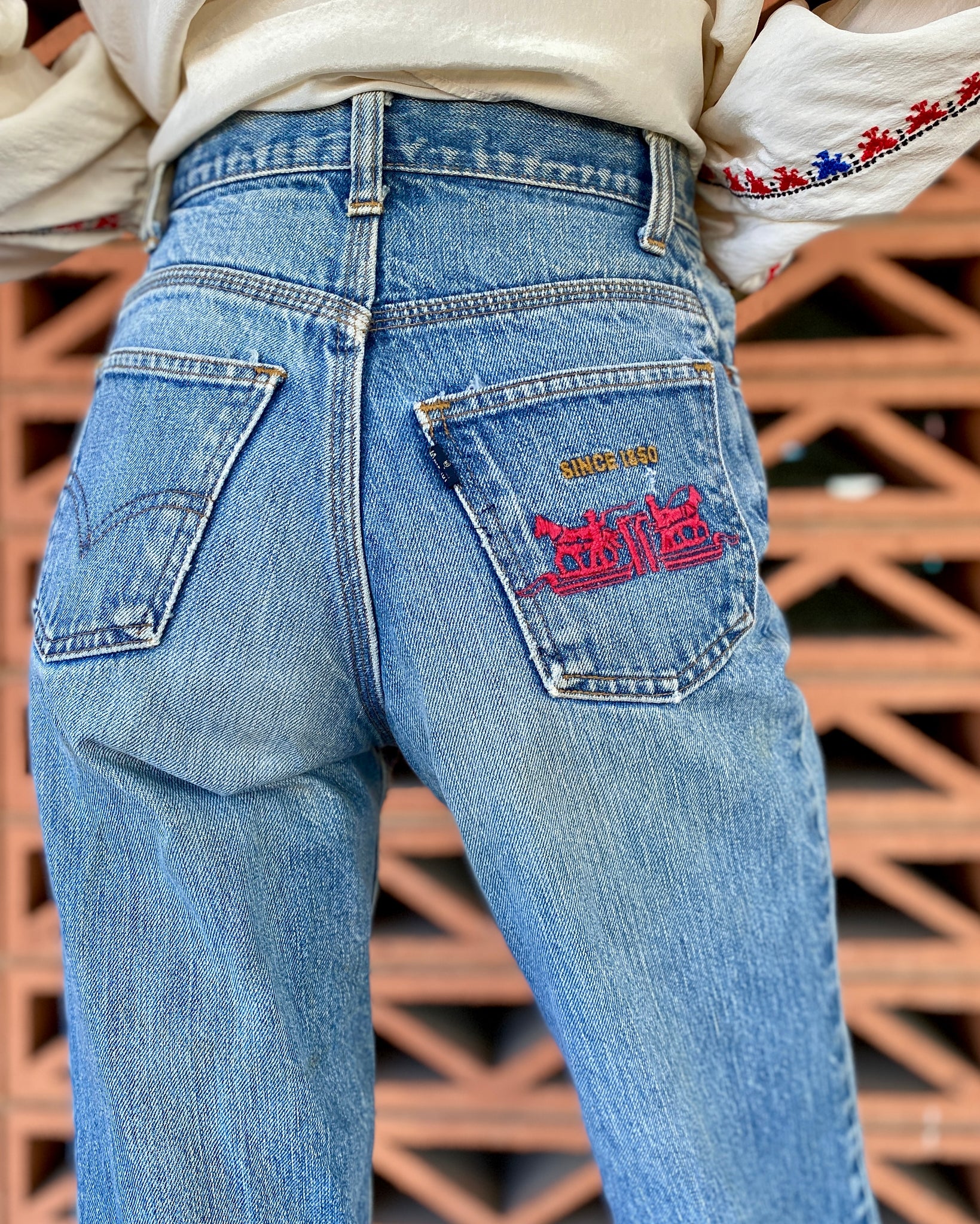 Levi's 70's Embroidered Bells