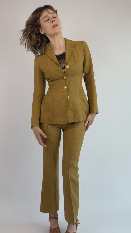 Lasso Dosey Doe Western Suit