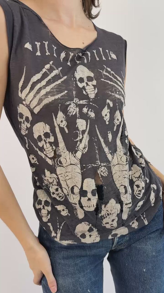 Skull and Cross Bones Tee